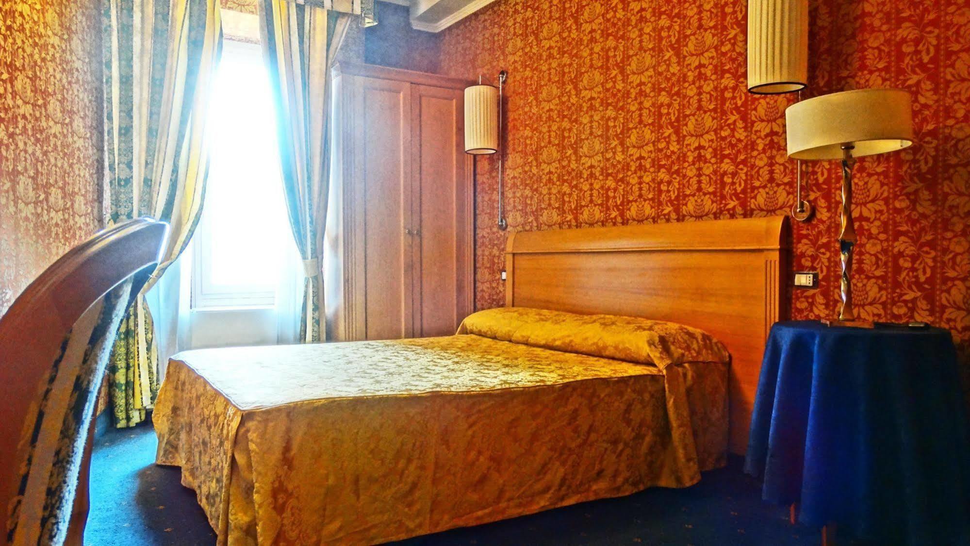 Hotel Dei Quiriti Roma Dış mekan fotoğraf